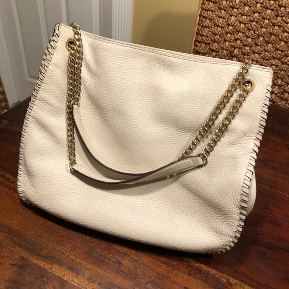 Woman’s Michael Kors Whipped Chelsea Cream handbag - Picture 2 of 16
